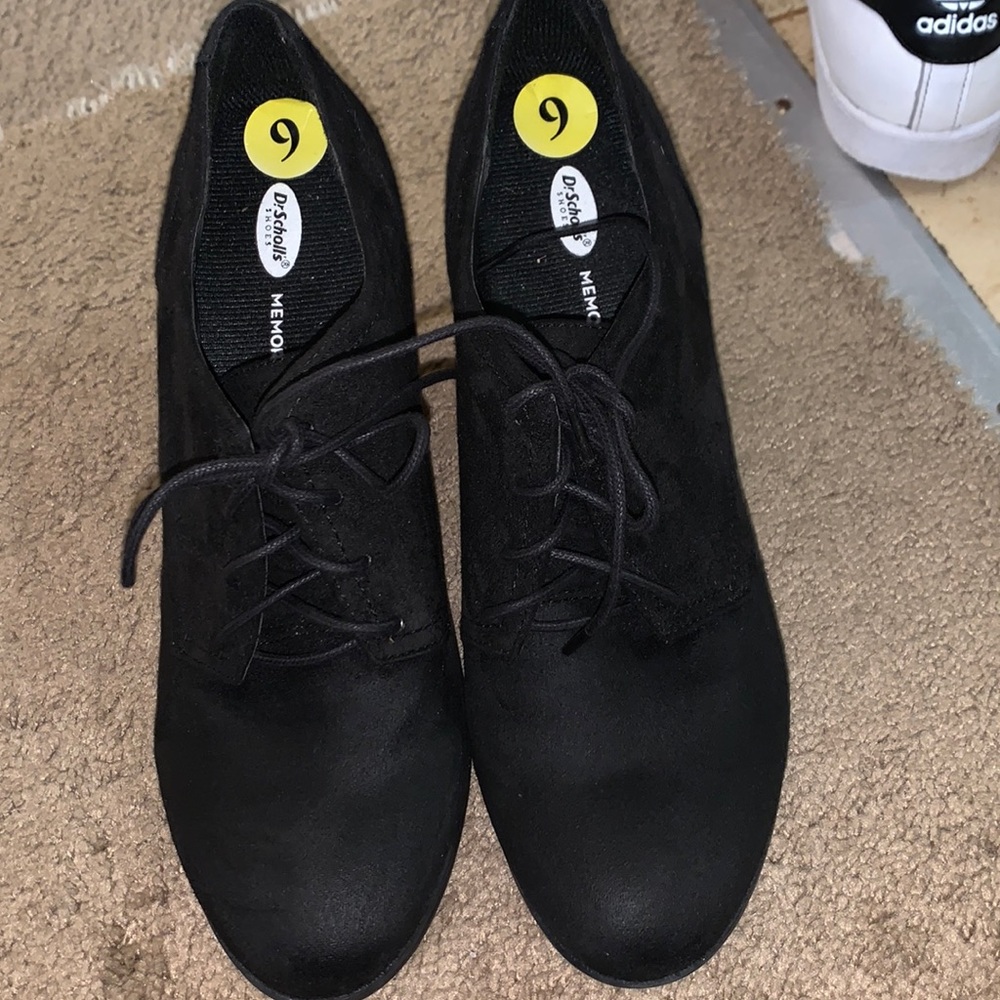 Women’s shoes
